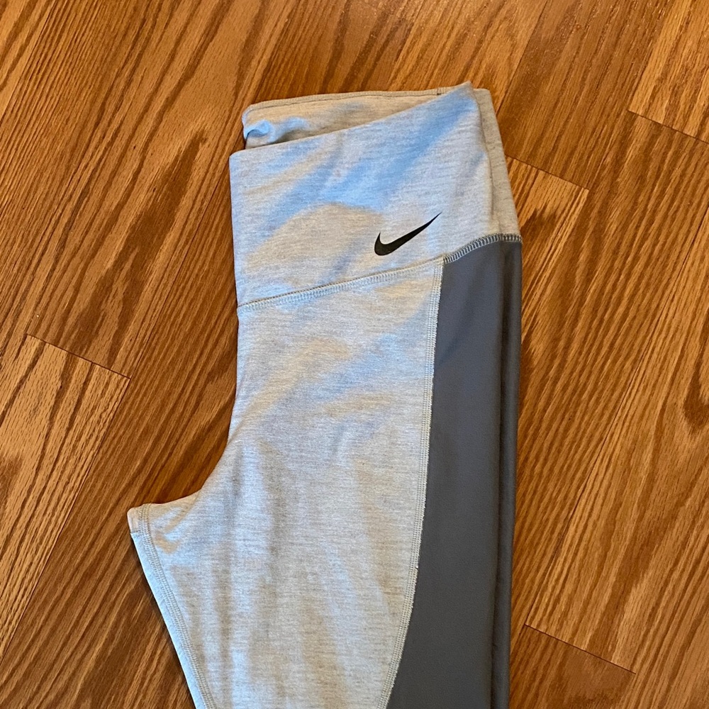 Nike Two-Tone Gray Leggings